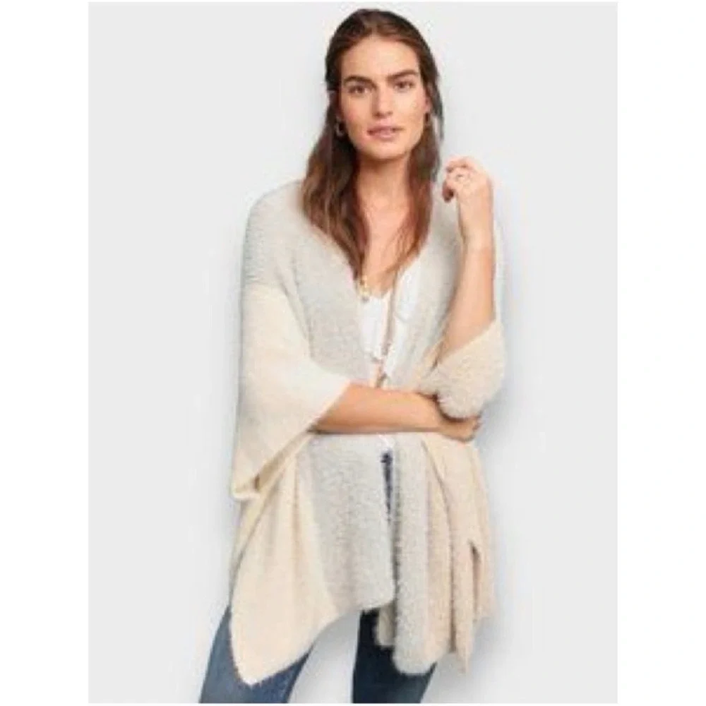 Saturday Sunday‎ Anthropologie Colorblock Fuzzy Knit Poncho Cardigan Grey Cream